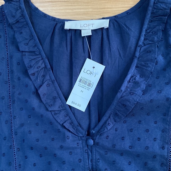 NWT LOFT Ruffle Blouse - Size Medium - Picture 3 of 3